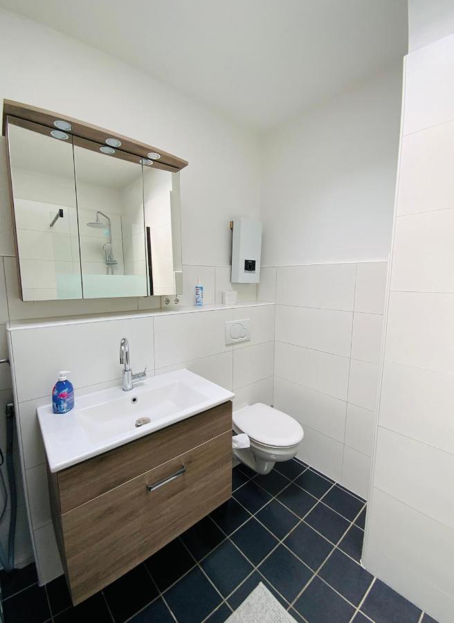 Sehr Schoenes Haus Mit Terasse Naehe Duesseldorf Apartment Крефелд Екстериор снимка